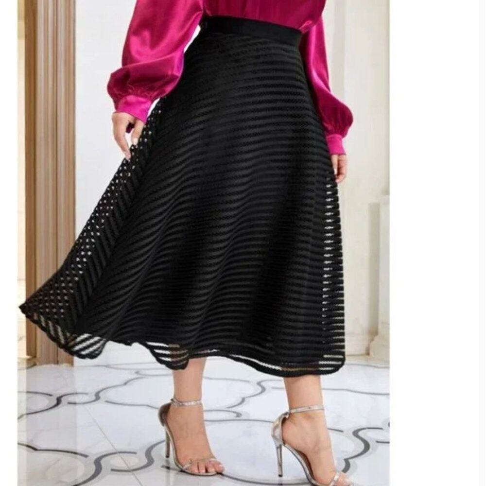 Modely High Waist Guipure Lace Insert Flare Skirt in Black Size 4XL New In Packa